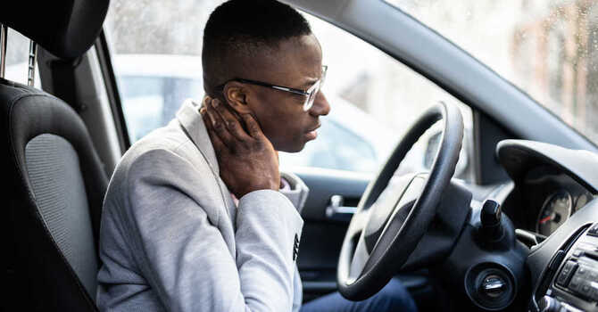 3 Natural Ways to Treat Whiplash At Home image